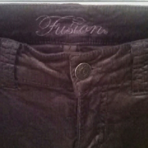 Fusion Plum Corduroy Stretch Jeans Size 7 - Picture 2 of 4